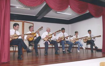 Freguesia de Relva - Junta de Freguesia de Relva Escola Violas da Terra